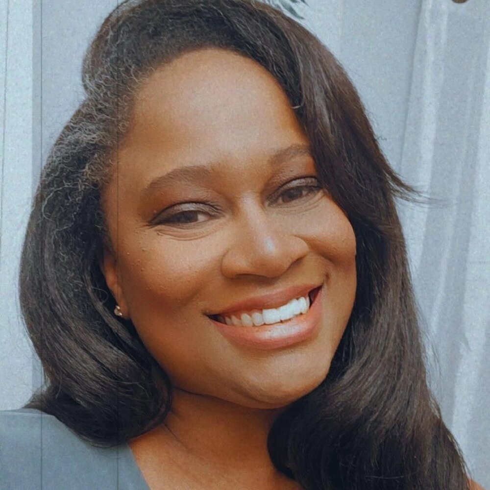 Meet your Posher, Denise